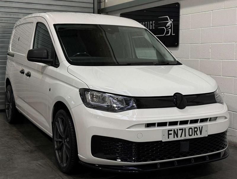 White Used 2021 VW Caddy MPV | £20,387 (Fair price) - Image 1/4