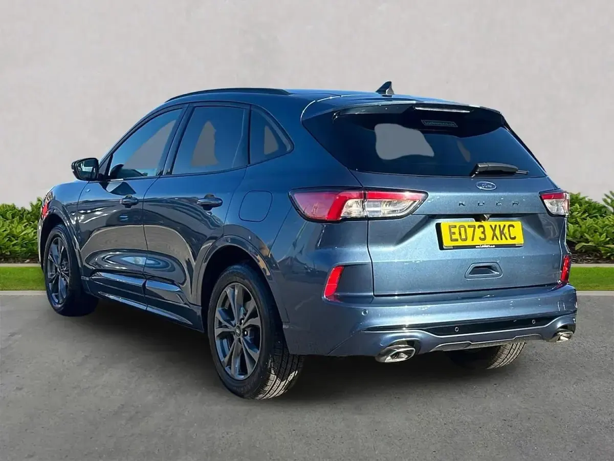 Używany Ford Kuga ST-Line 150 KM (110 kW) 2023 Niebieski SUV