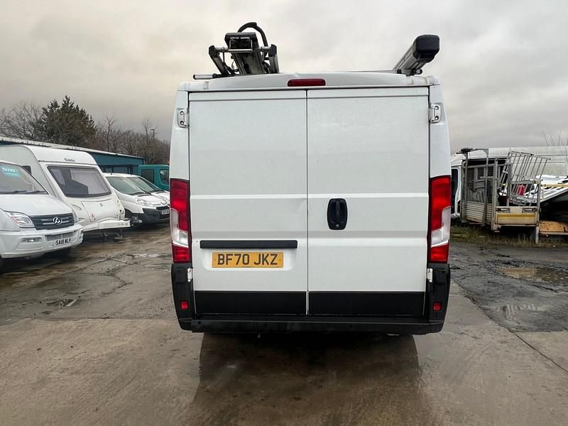 Used Peugeot Boxer S 140 HP (102 kW) 2020 White Van