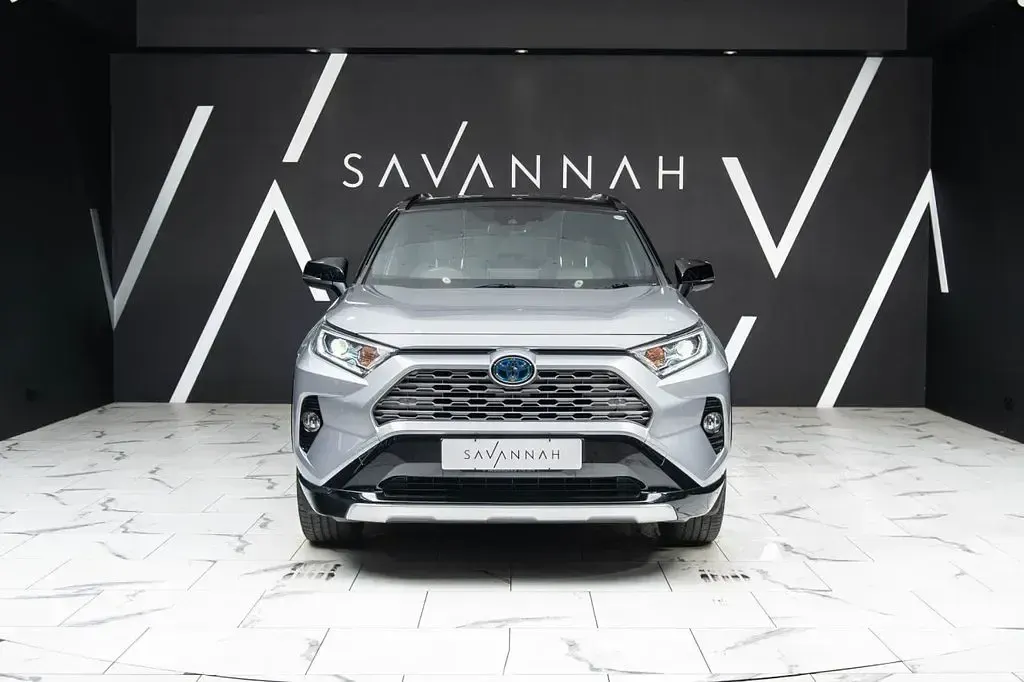 Used Toyota RAV4 218 HP (160 kW) 2021 Silver SUV
