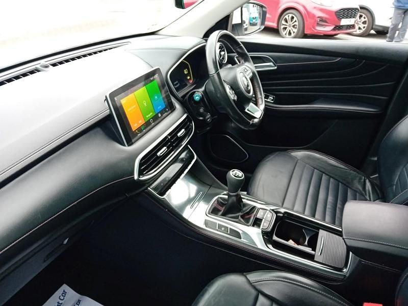 Used MG HS Exclusive 162 HP (119 kW) 2022 White SUV