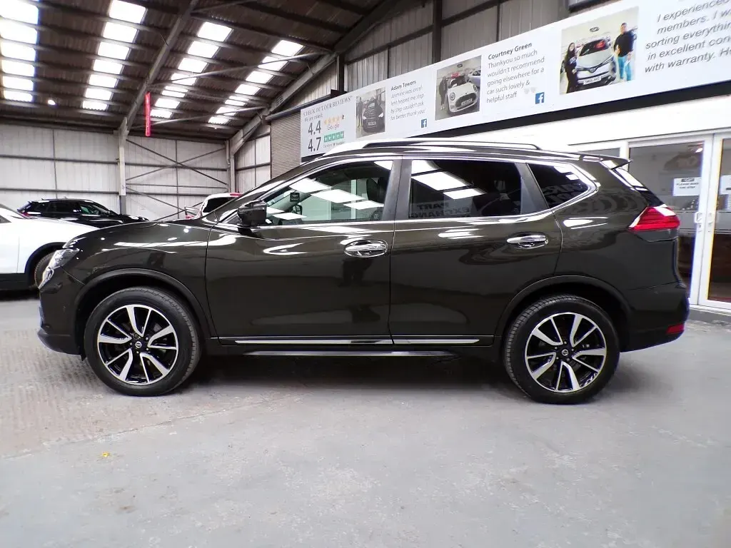 Used Nissan X-Trail Tekna 150 HP (110 kW) 2019 Green SUV