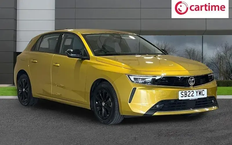 Used Vauxhall Astra Design Edition 131 HP (96 kW) 2025 Hatchback