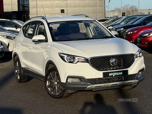 White Used 2020 MG ZS Excite Hatchback | £8,450 (Good price) - Image 1/4