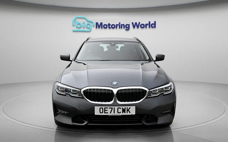 Used BMW 330e Sport Line 292 HP (214 kW) 2022 Grey Estate