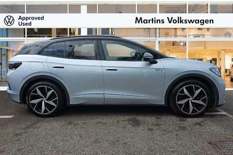 Usado VW ID.4 GTX 219 kW (299 HP) 2023 Prateado SUV