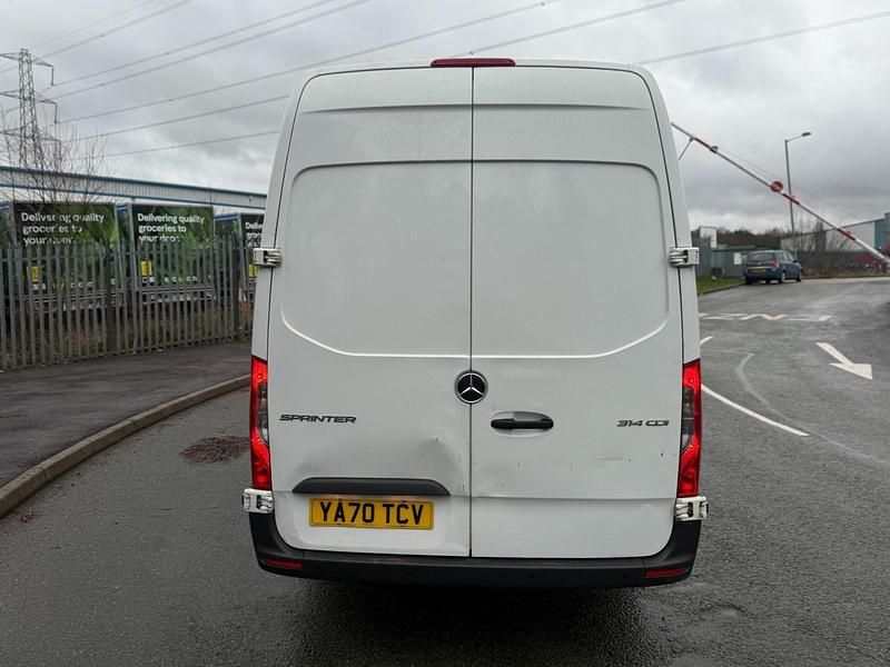Begagnad Mercedes Sprinter Progressive 2021 Vit Van