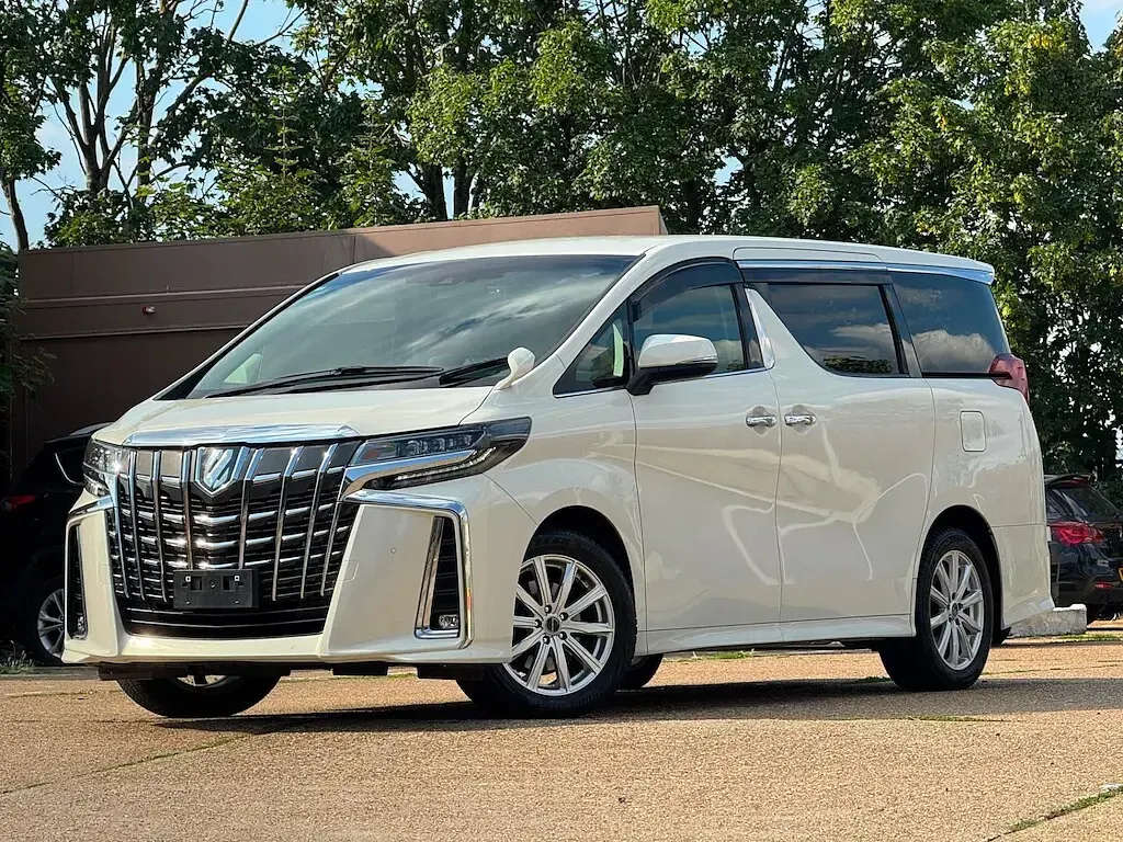 Used Toyota Alphard 300 HP (220 kW) 2021 White MPV