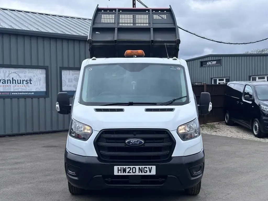Usado Ford Transit 130 HP (95 kW) 2020 Branco Cabrios