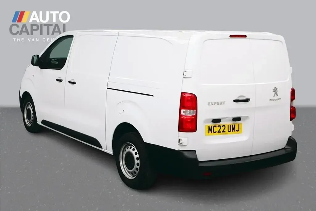 Used Peugeot Expert Premium 100 HP (73 kW) 2022 White Van