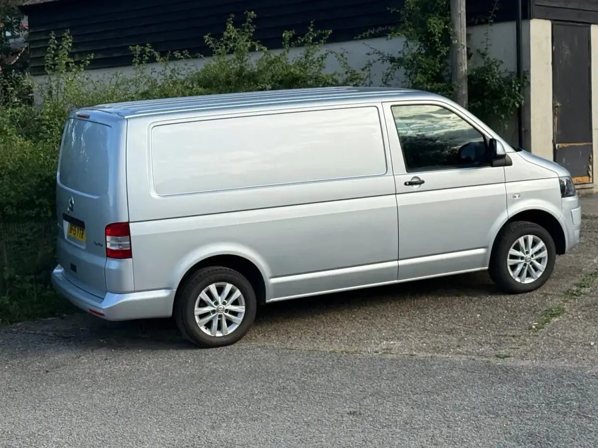 Used VW T5 Startline 102 HP (75 kW) 2015 Silver Van
