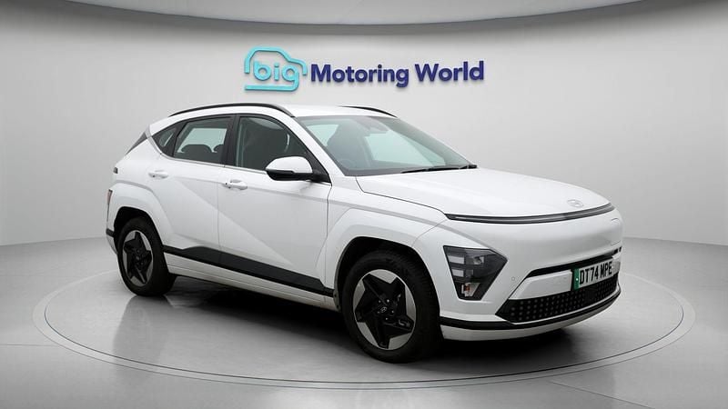 White Used 2025 Hyundai Kona Advanced SUV | £23,100 - Image 1/4