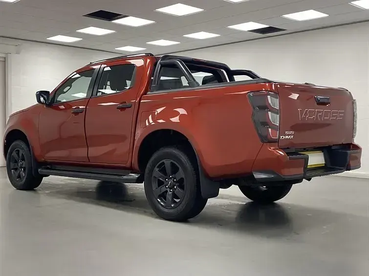 Usado Isuzu D-Max 163 HP (119 kW) 2024 Laranja Pickup