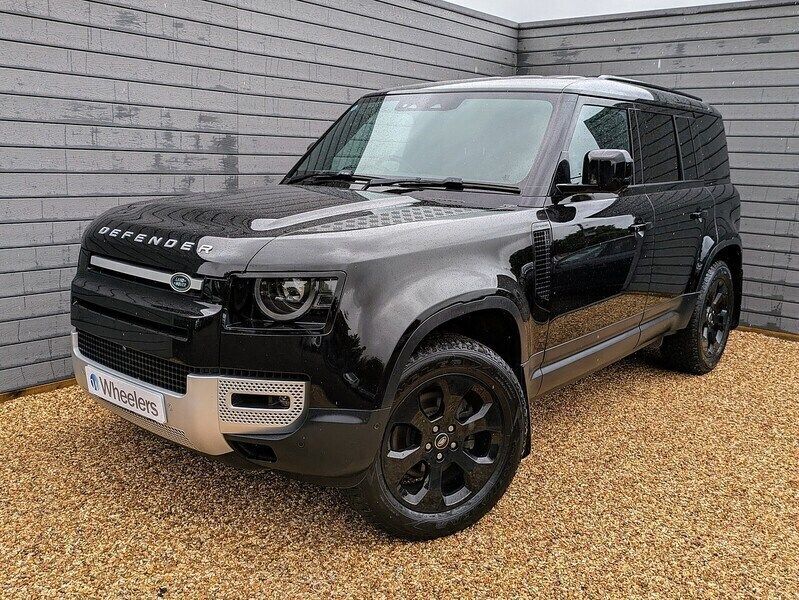Black Used 2021 Land Rover Defender SE SUV | £38,995 (Super price) - Image 1/4