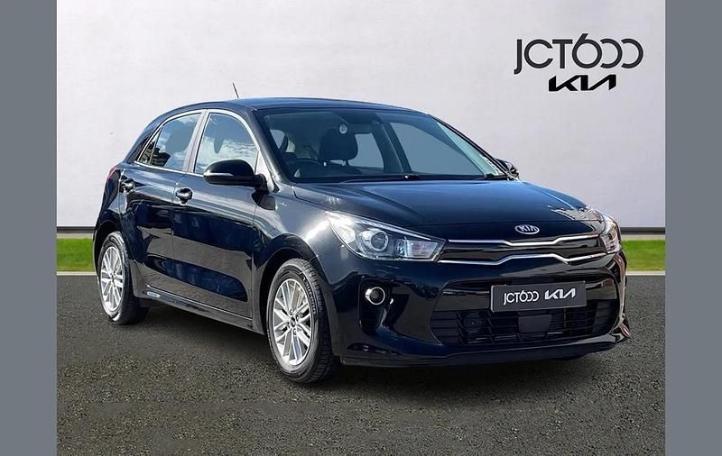 Used Kia Rio 83 HP (61 kW) 2020 Black Hatchback