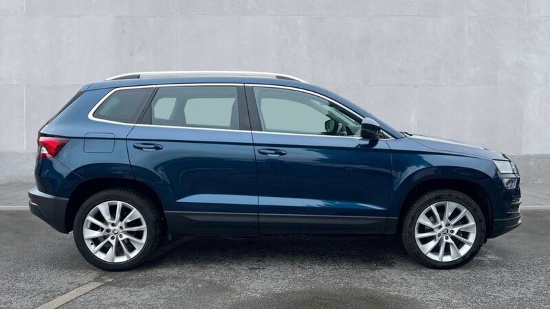 Used Skoda Karoq SE 150 HP (110 kW) 2018 Metallic  petrol blue SUV