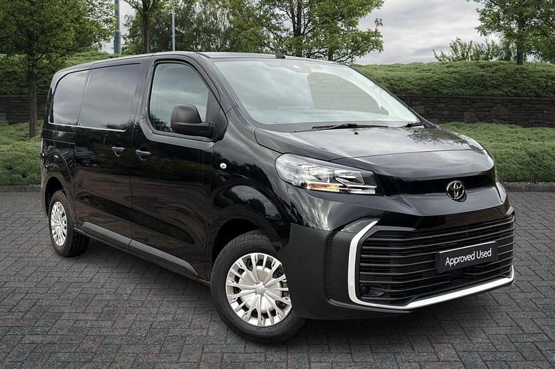 Black New 2025 Toyota Proace Van | £25,461 (Fair price) - Image 1/4