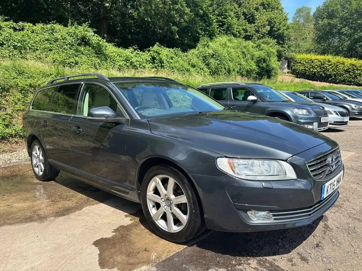 Used Volvo V70 SE 181 HP (133 kW) 2015 Grey Estate