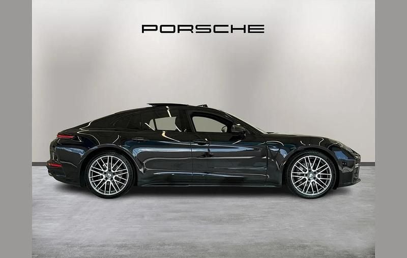 Used Porsche Panamera 348 HP (255 kW) 2025 Black Hatchback