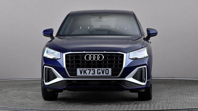 Used Audi Q2 S-Line 110 HP (80 kW) 2023 Blue SUV