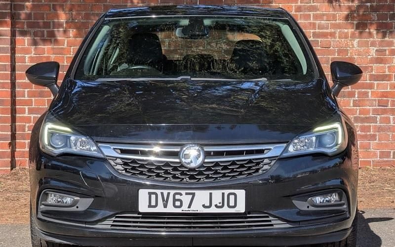 Used Vauxhall Astra Elite 150 HP (110 kW) 2017 Hatchback