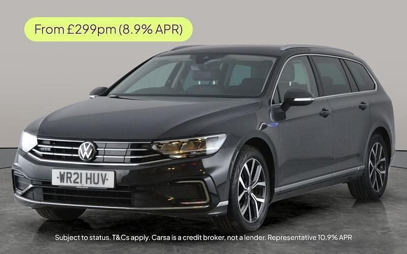 Used 2023 VW Passat GTE Estate | £17,420 (Fair price) - Image 1/3