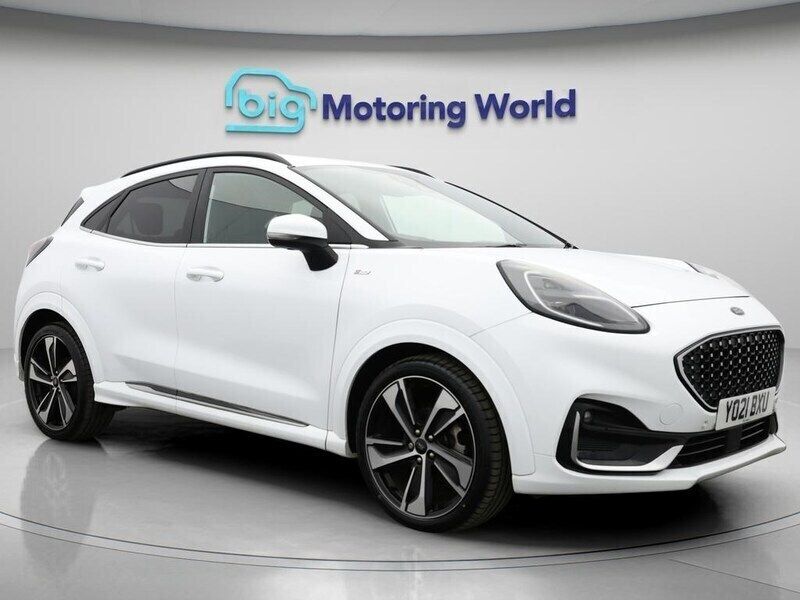 White Used 2021 Ford Puma ST-Line Hatchback | £15,500 (Fair price) - Image 1/4