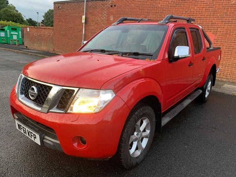 Red Used 2011 Nissan Navara Tekna Pickup | £4,495 (Good price) - Image 1/4