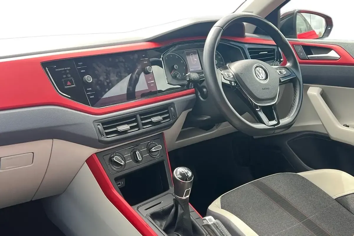 Używany VW Polo Beats 95 KM (69 kW) 2019 Czerwony Hatchback