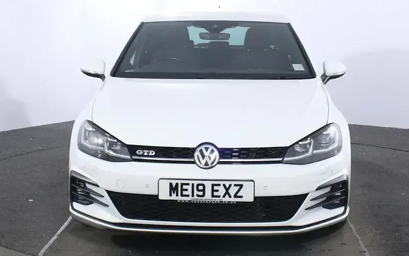 Używany VW Golf VII GTD 184 KM (135 kW) 2019 Biały Hatchback