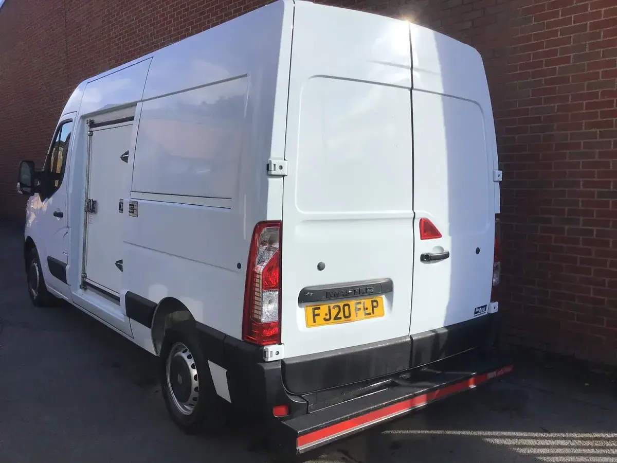 Used Renault Master Business 2020 White MPV