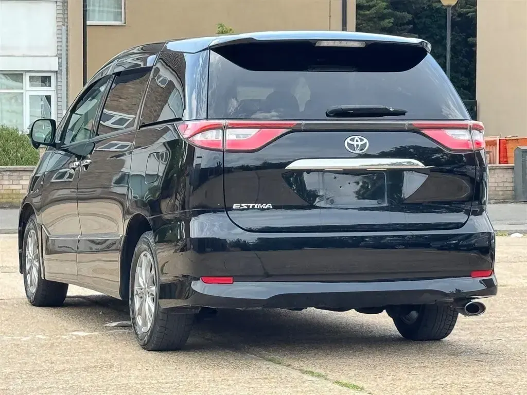 Used Toyota Estima Premium 2018 Black MPV