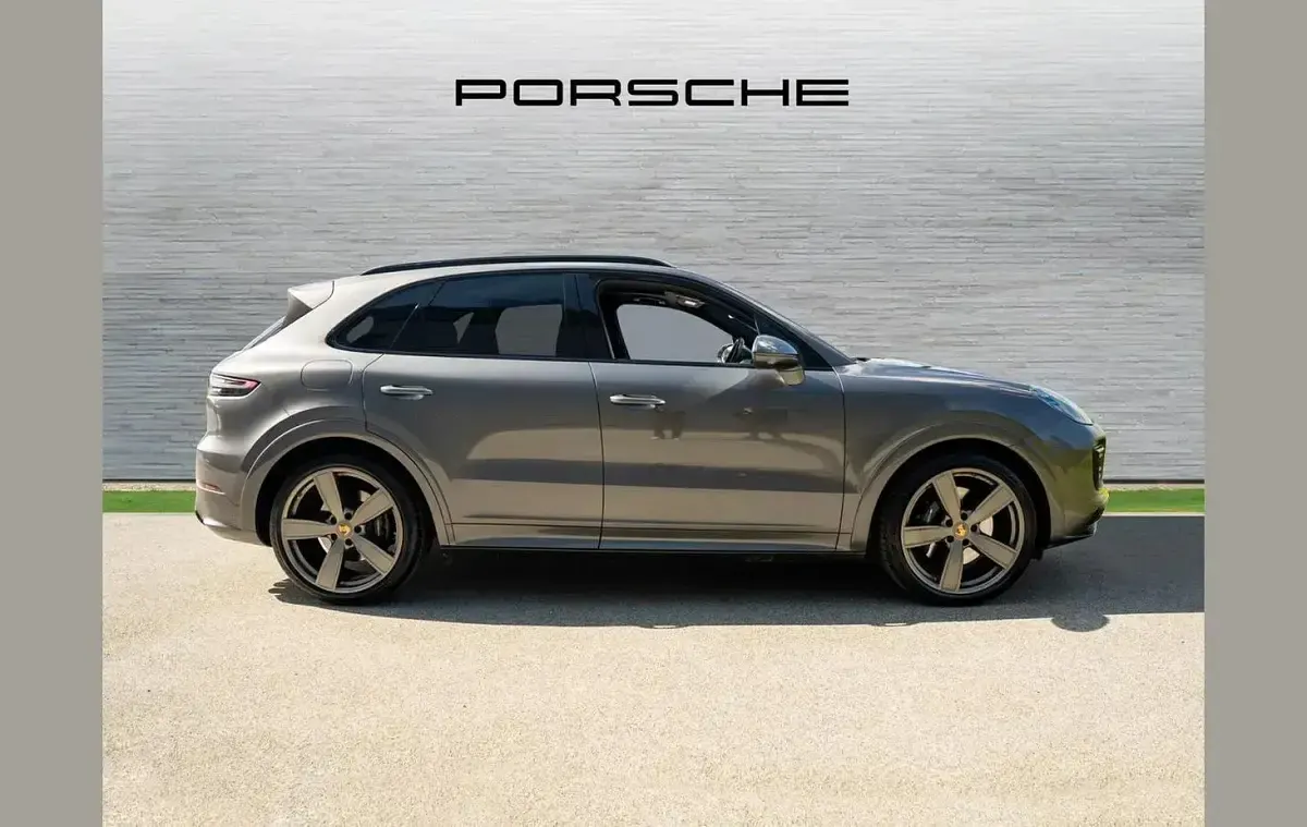 Used Porsche Cayenne GTS 453 HP (333 kW) 2023 Grey SUV