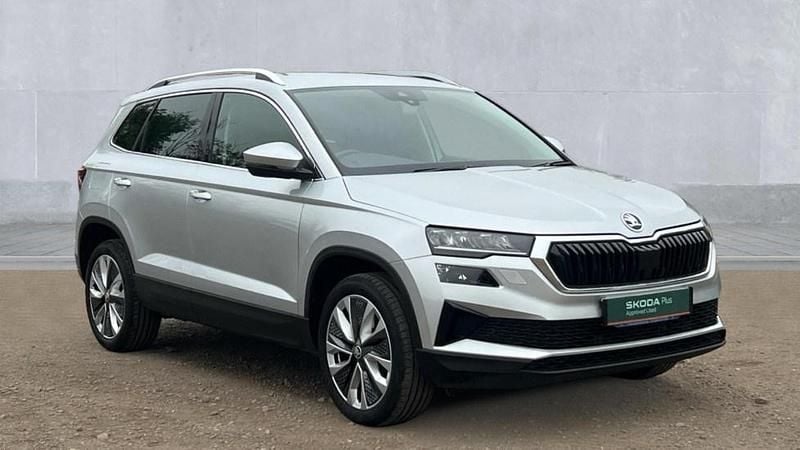 Brilliant silver metallic Used 2024 Skoda Karoq SE L SUV | £23,450 (Good price) - Image 1/4