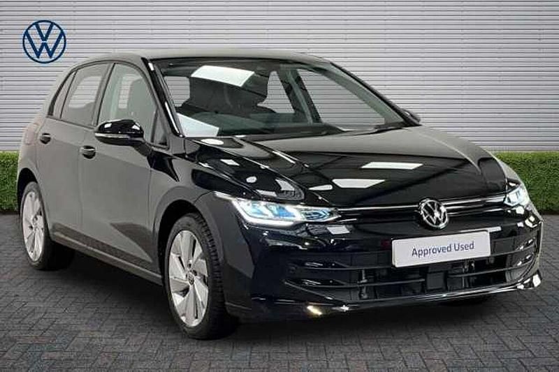 New VW Golf VIII 204 HP (150 kW) 2025