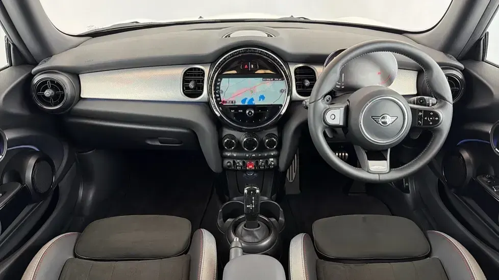Used Mini John Cooper Works Hatch 228 HP (167 kW) 2023 White Hatchback
