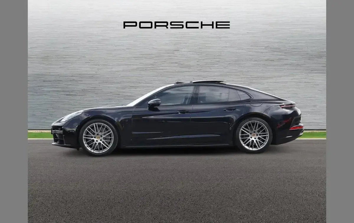 Used Porsche Panamera 4 E-Hybrid 464 HP (341 kW) 2024 Black Hatchback