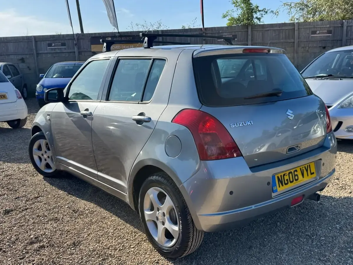 Used Suzuki Swift GLX 102 HP (75 kW) 2006 Grey Hatchback