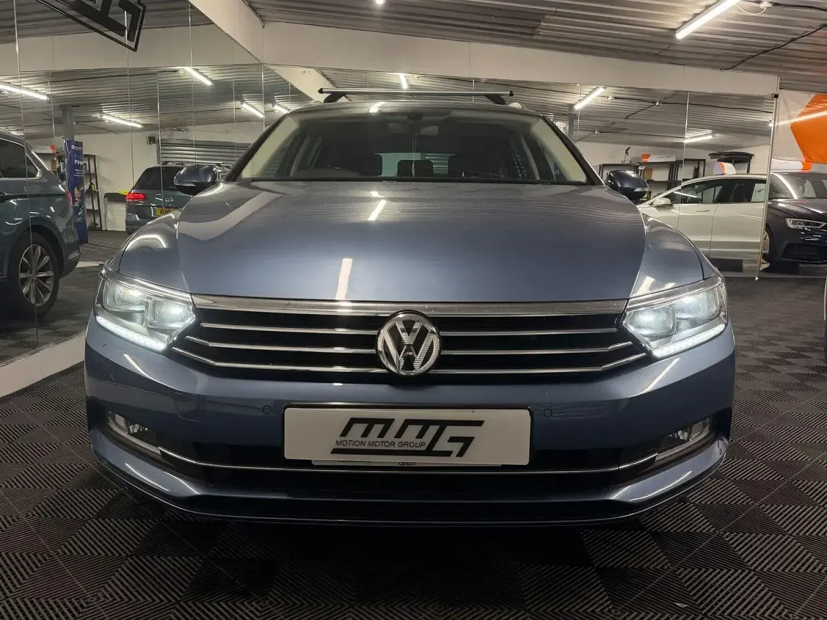 Used VW Passat Business 150 HP (110 kW) 2018 Blue Estate