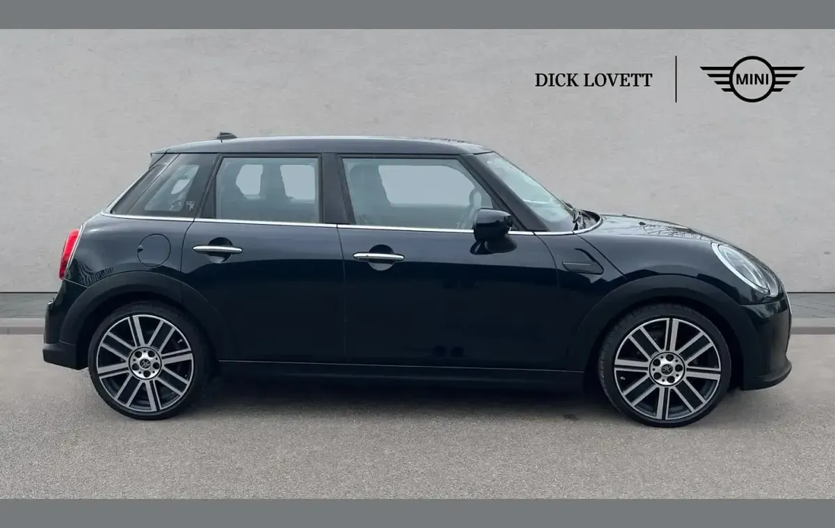 Used Mini Cooper Exclusive 134 HP (98 kW) 2023 Black Hatchback