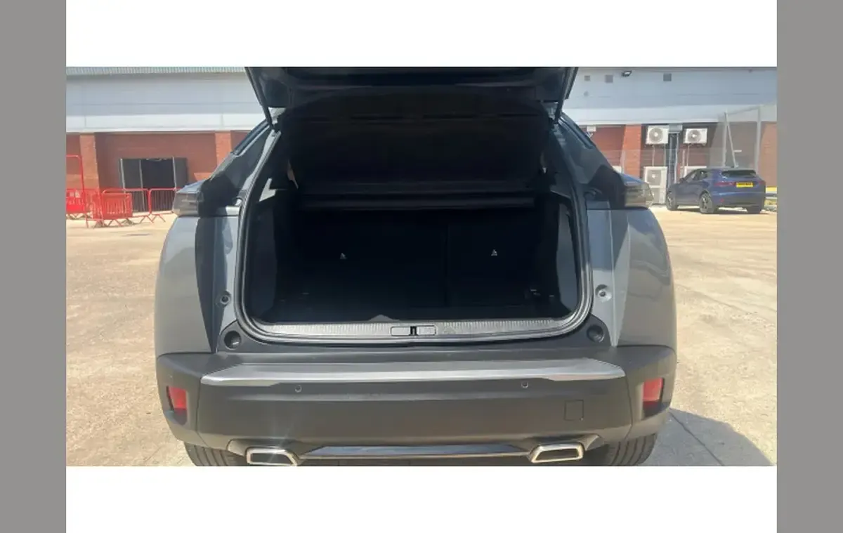 Used Peugeot 2008 Allure 145 HP (106 kW) 2025 Grey SUV