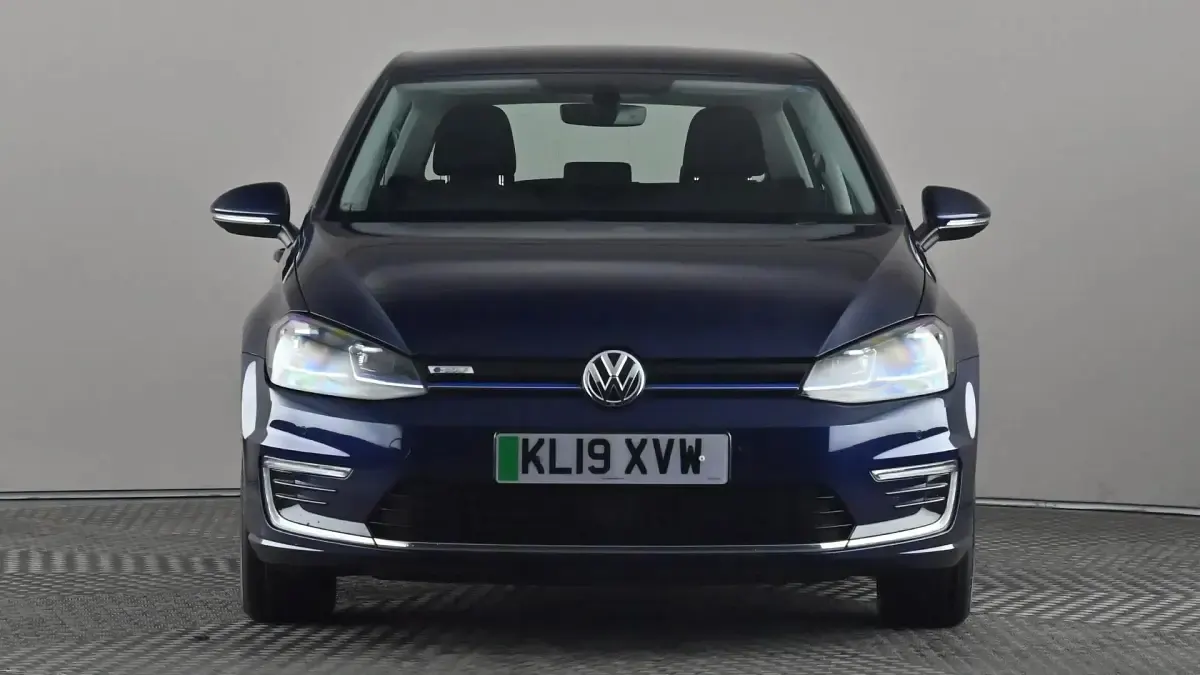 Usado VW e-Golf 99 kW (135 CV) 2019 Azul Utilitario