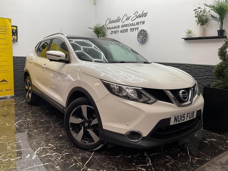 White Used 2015 Nissan Qashqai N-TEC SUV | £5,051 (Fair price) - Image 1/4