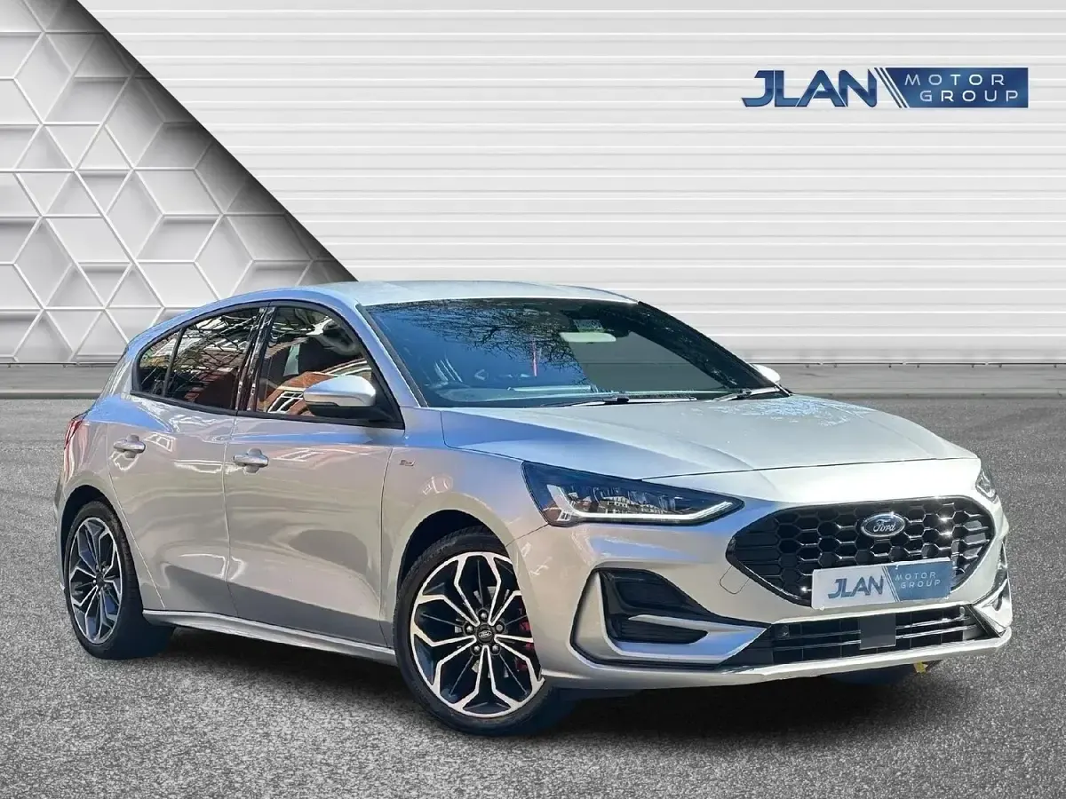 Used Ford Focus ST-Line X 2023 Silver Hatchback