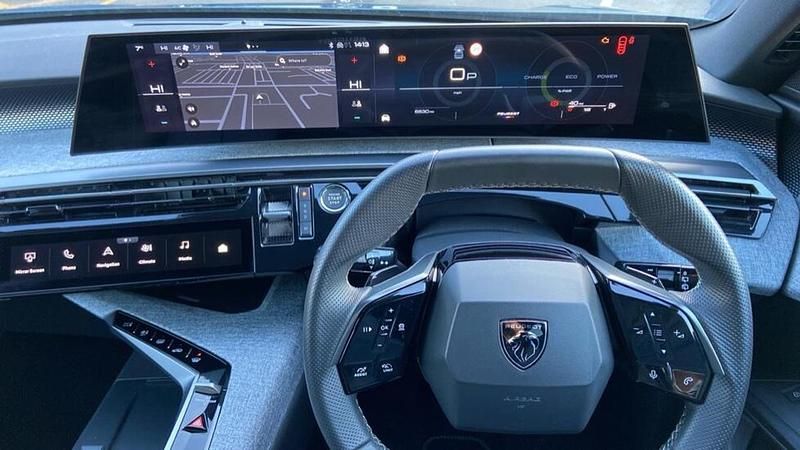 Used Peugeot 5008 GT 136 HP (100 kW) 2024 Blue MPV