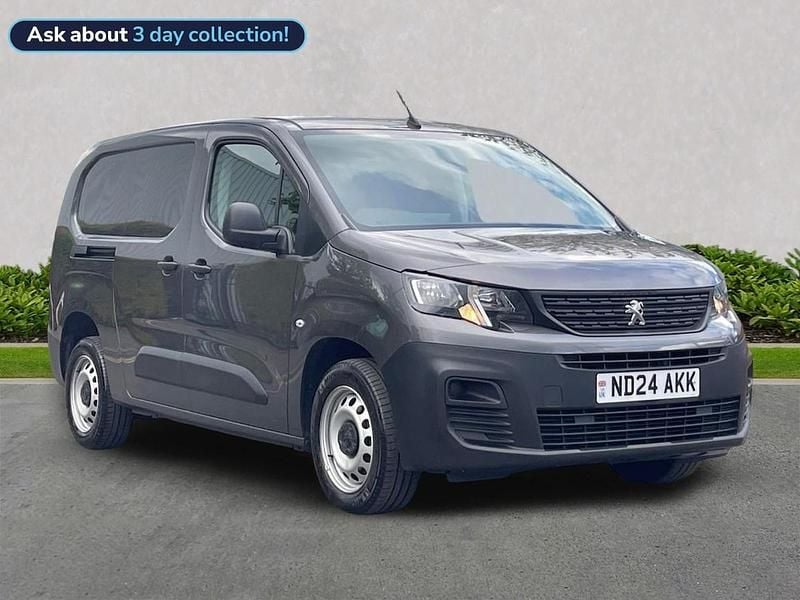 Used Peugeot Partner Premium 100 HP (73 kW) 2024 Grey MPV
