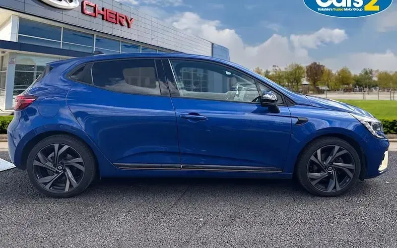Used Renault Clio Engineered 145 HP (106 kW) 2023 Blue  Hatchback