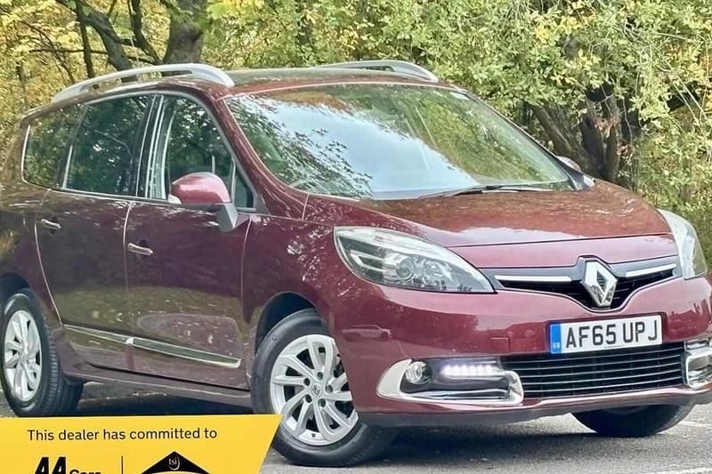 Red Used 2015 Renault Grand Scénic III Dynamique MPV | £4,999 - Image 1/1