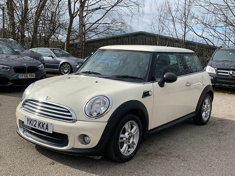 Used Mini ONE Hatch 98 HP (72 kW) 2012 White Hatchback
