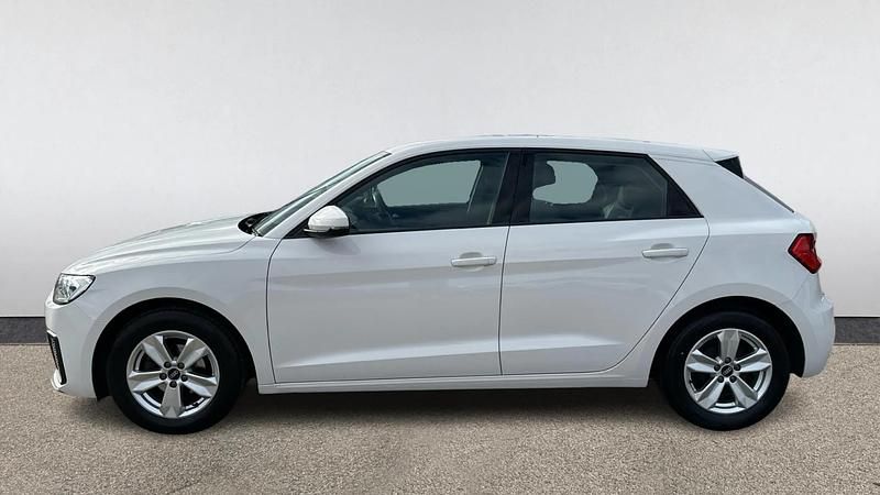 Used Audi A1 Premium 95 HP (69 kW) 2022 White SUV